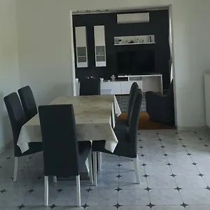  Apartmán Alenka By The Sea