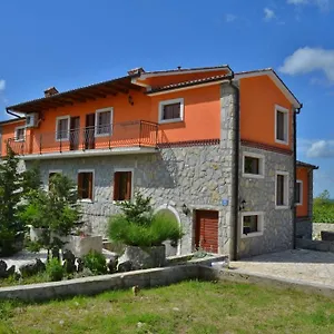 3* Couette-café Morena